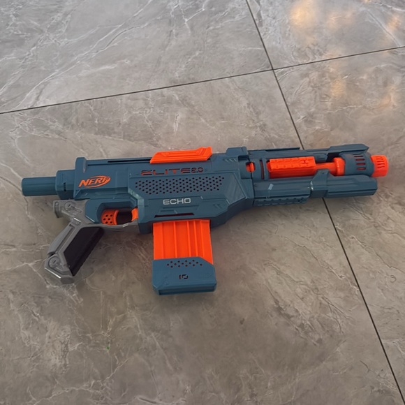 Nerf Elite 2.0 Echo CS-10 Blaster - Picture 2 of 2